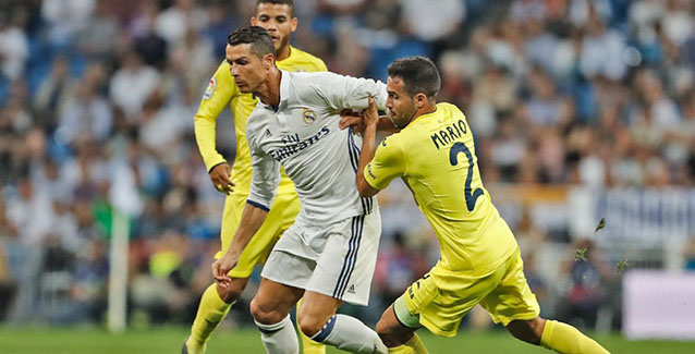 Cristiano Ronaldo en un lance del partido ante el Villarreal