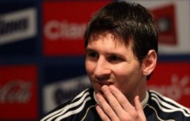 ميسى : لا تقارنوا بينى و بين كريستيانو Messi,%20prensa,%20int_10_ampliada