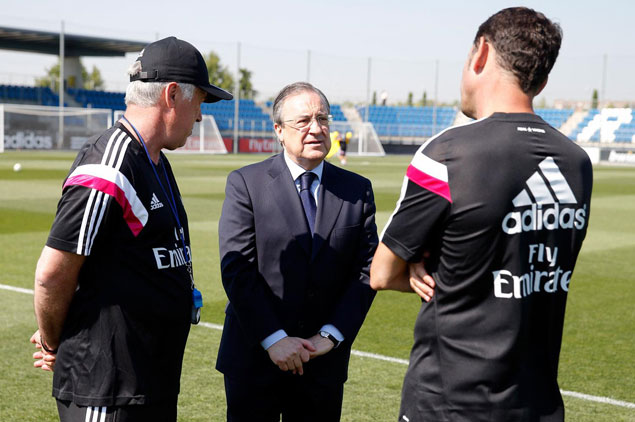 Ancelotti, Floentino Pérez y Hierro