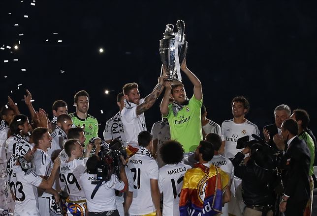 El Real Madrid celebra la Décima en el Bernabéu