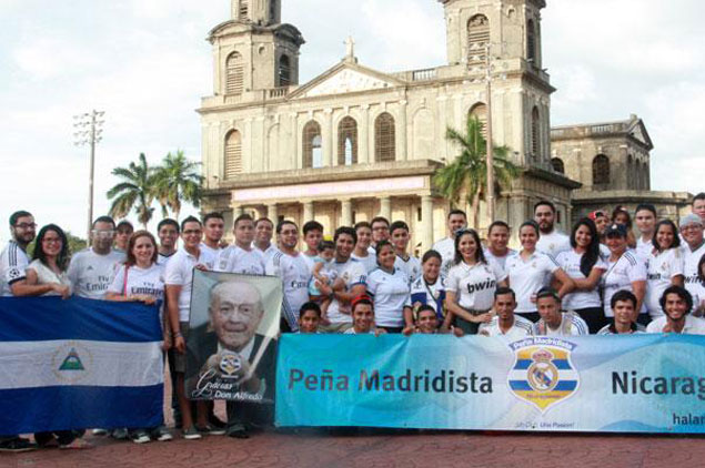 Homenaje a Di Stéfano de la Peña Madridista de Nicaragua