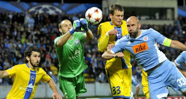 El Bate derrotó 3-0 al Slovan Bratislava