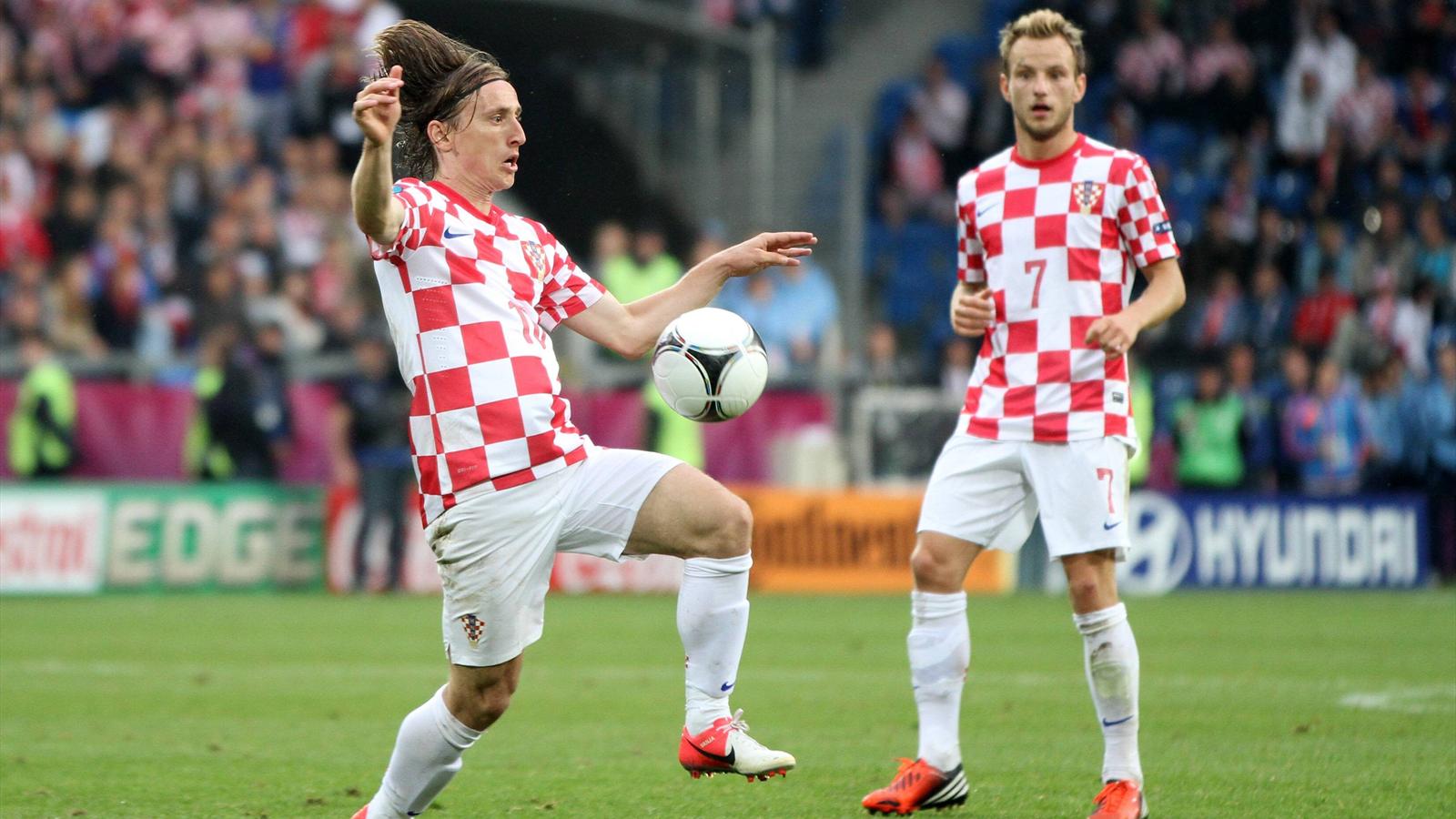Modric y Rakitic con Croacia