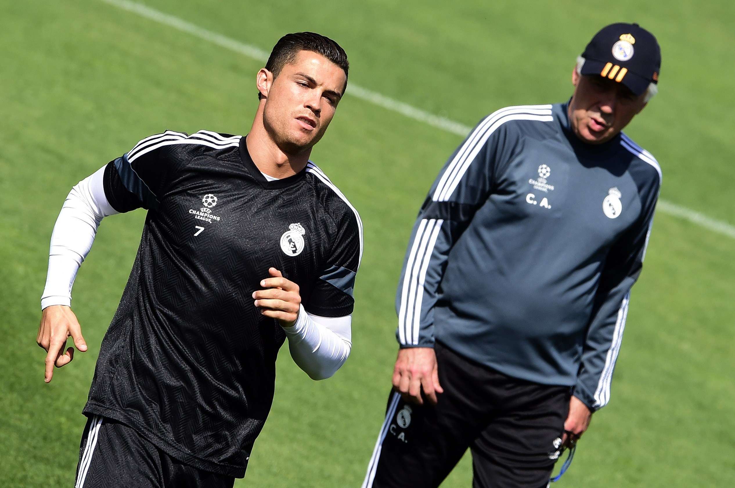 Ancelotti y Cristiano en un entrenamiento del Madrid