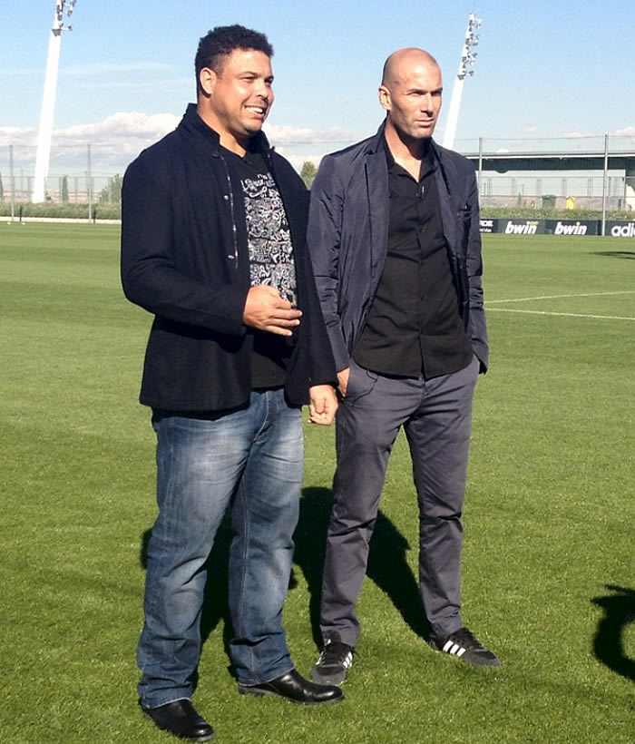 Ronaldo Nazario y Zidane