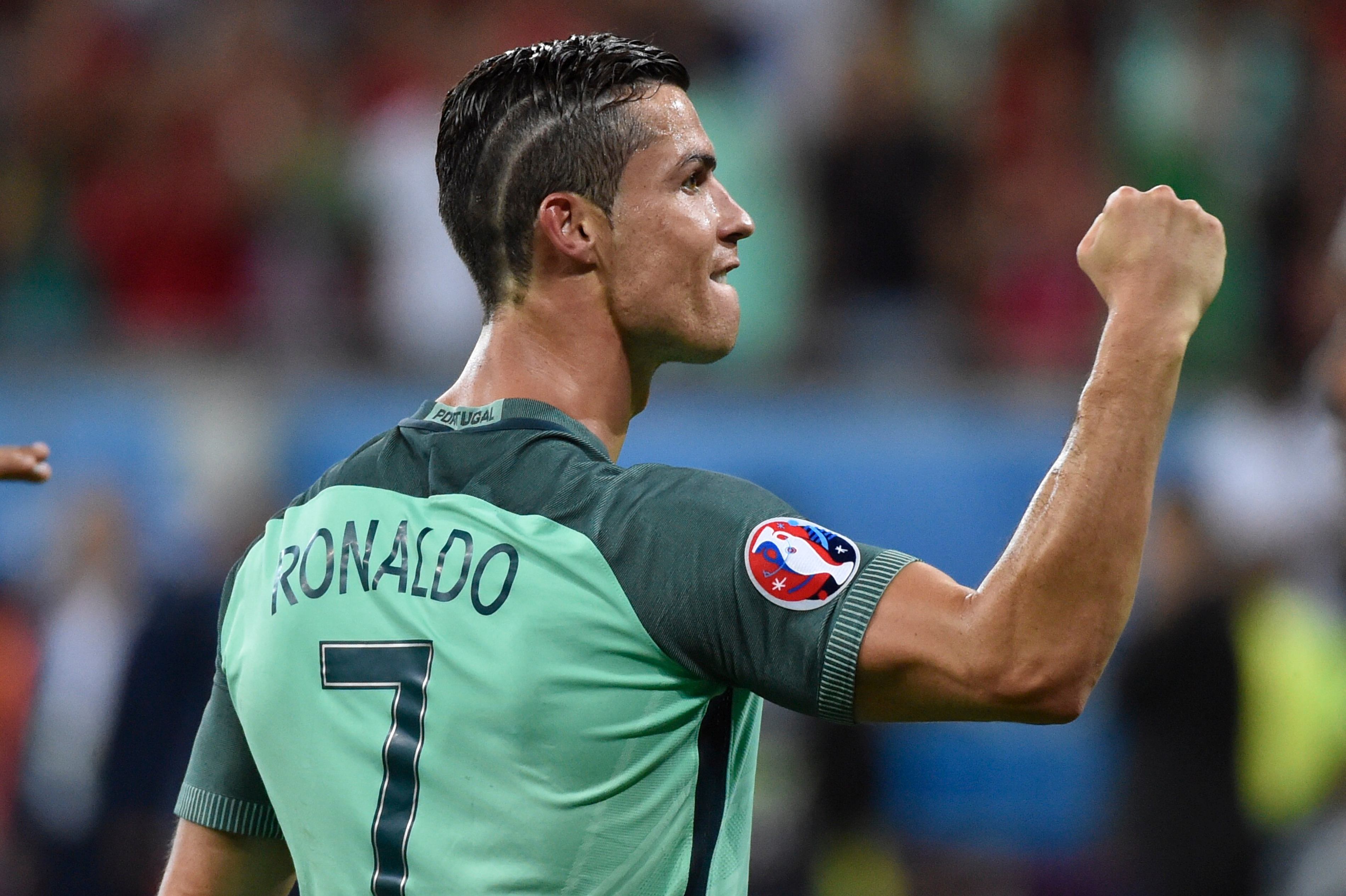 Cristiano celebra una de las victorias de Portugal