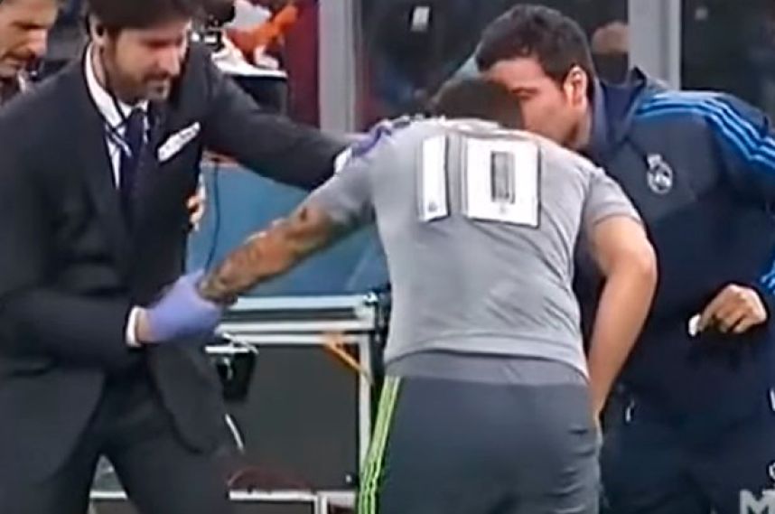 James Rodríguez ya se lesionó el hombro ante la Roma
