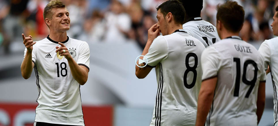 Kroos destacó en el triunfo de Alemania frente a Hungría