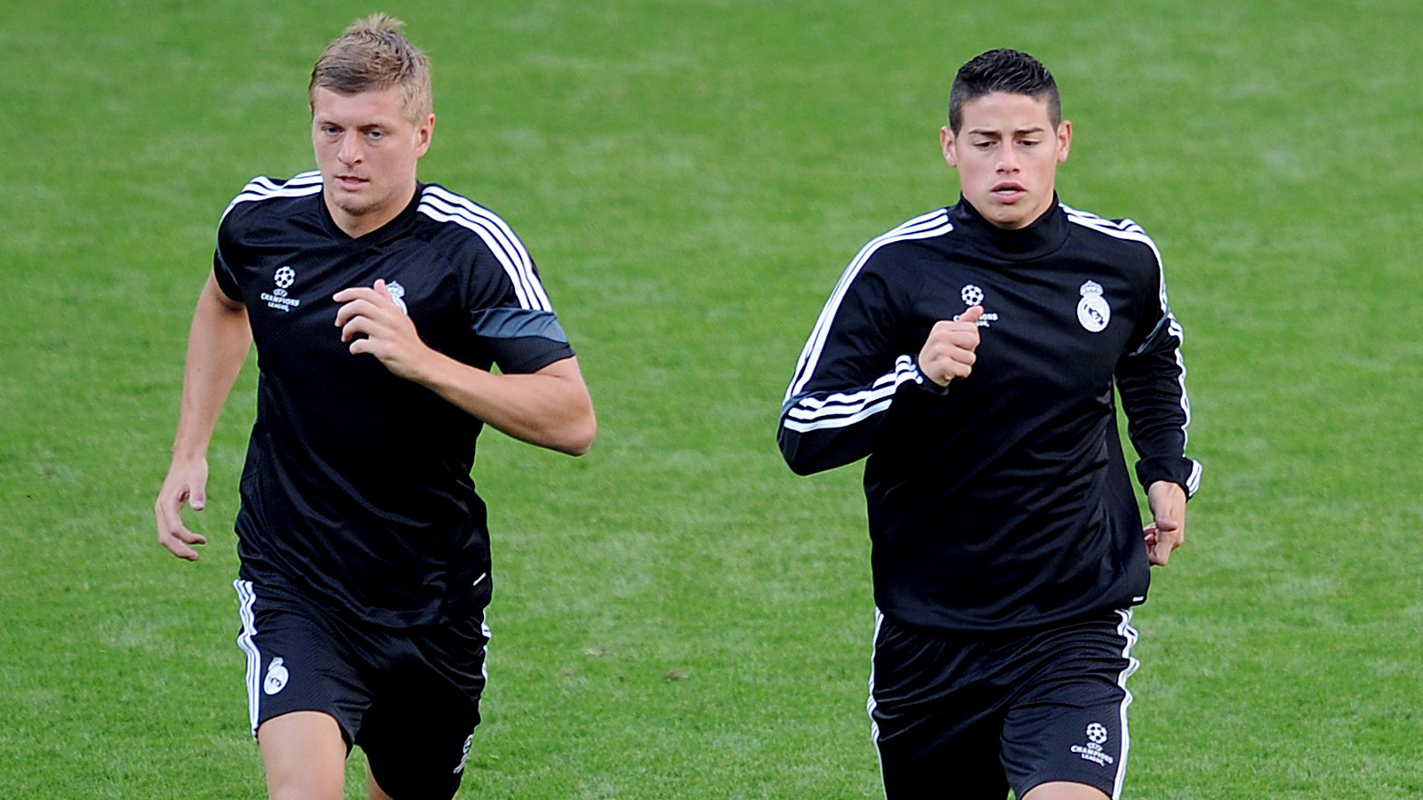James y Kroos corren en un entrenamiento del Real Madrid