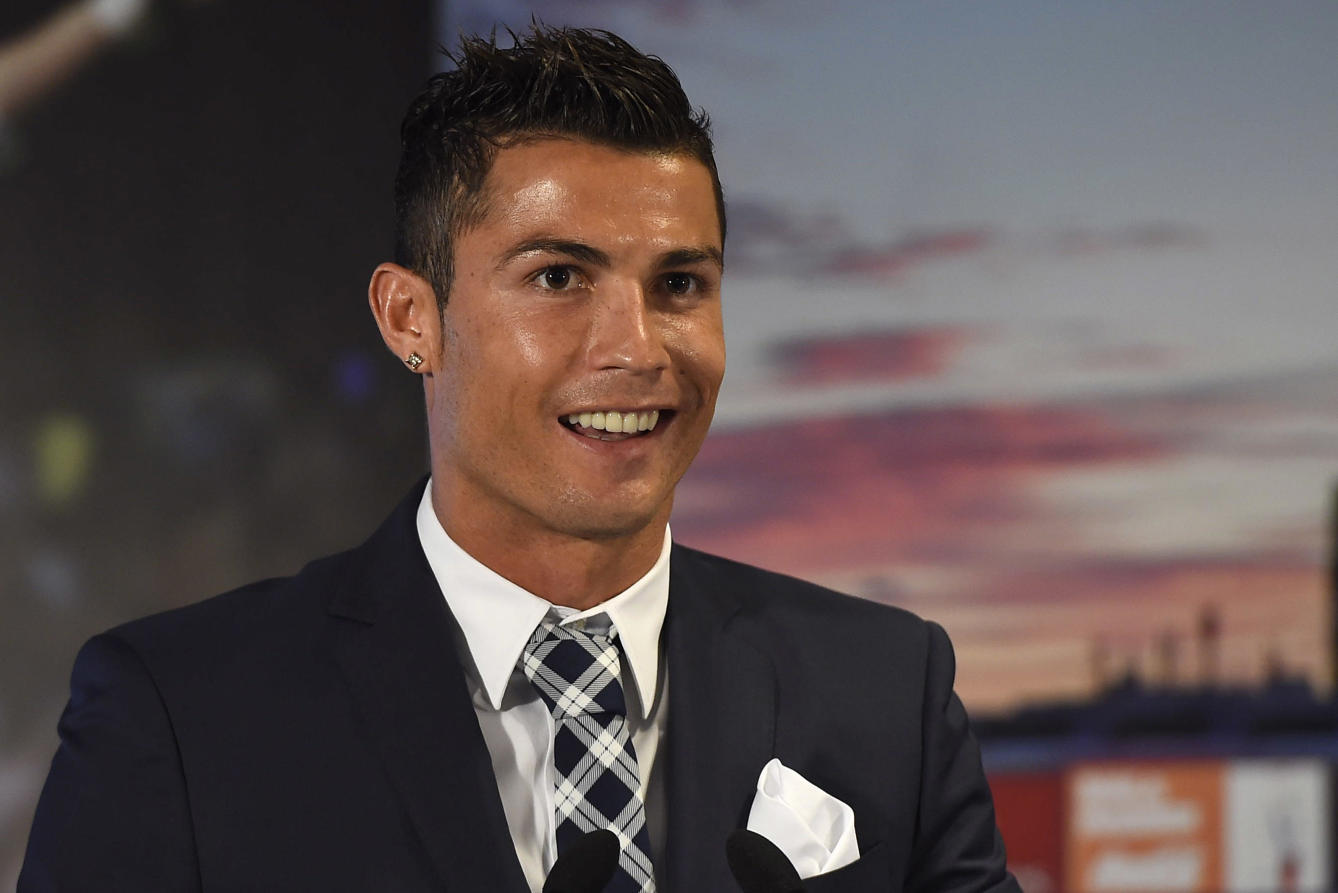 Cristiano Ronaldo, en traje