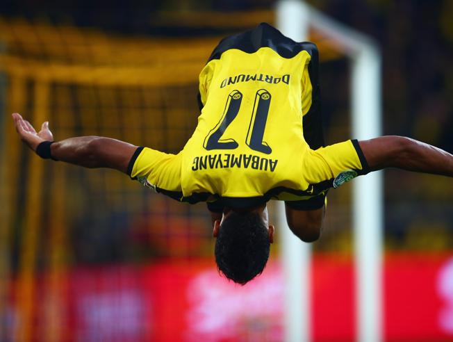 Aubameyang, voltereta, Borussia Dortmund, gol