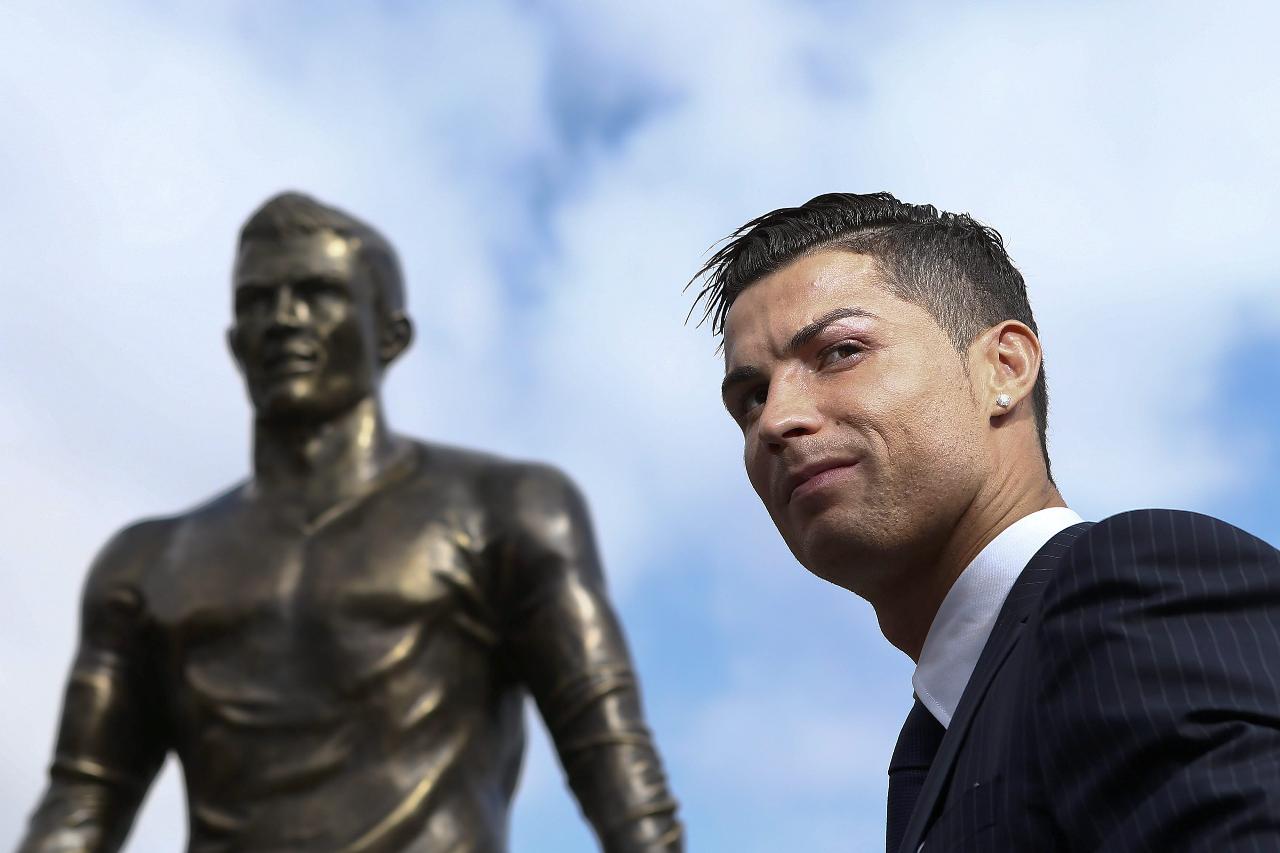 Cristiano Ronaldo, estatua, Madeira, Portugal