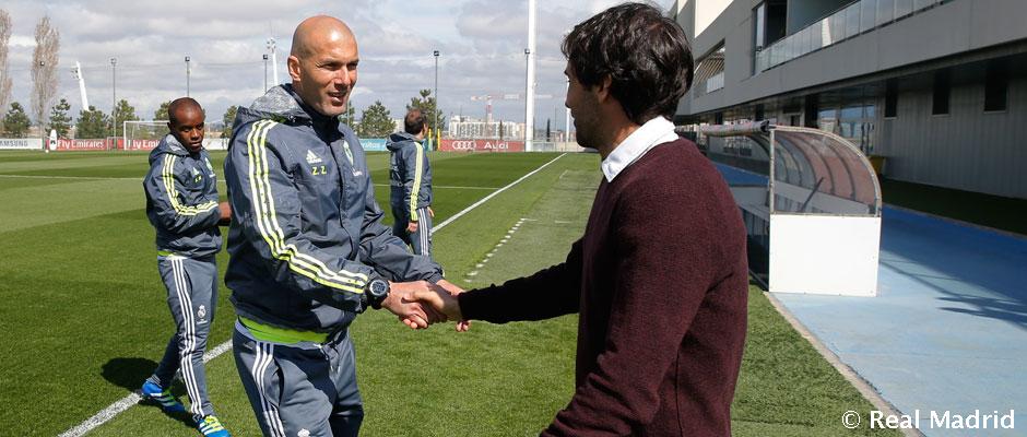 Raúl, Zidane, saludo