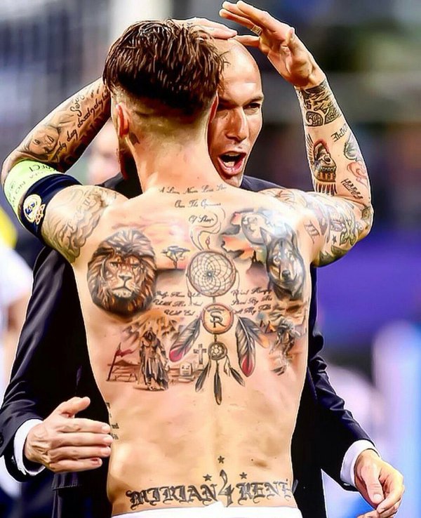 Sergio Ramos se abrazó con Zidane en Milán