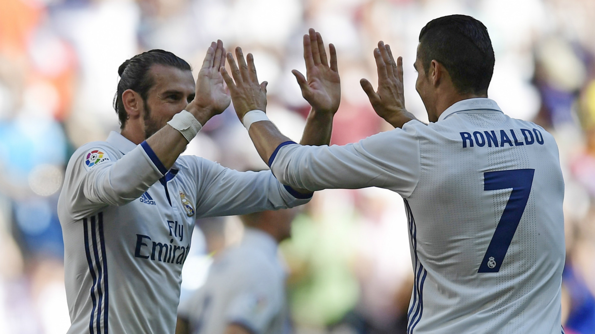 Cristiano Ronaldo y Bale celebran juntos un gol
