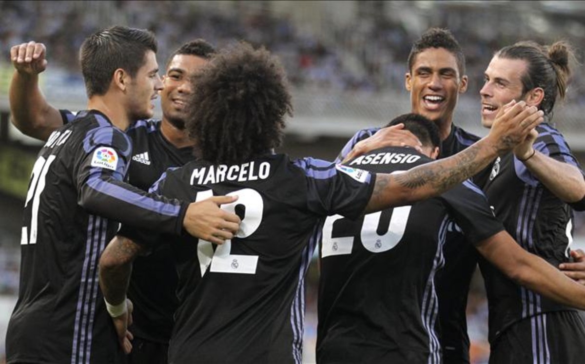 Varane en un partido con el Real Madrid