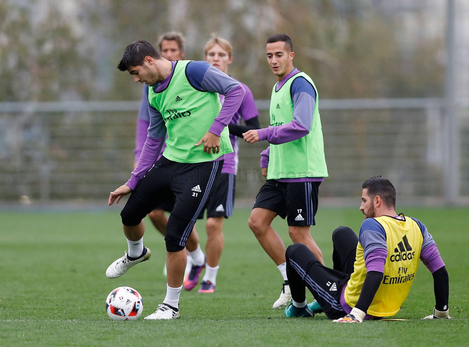 Morata, Casilla y Lucas en el entrenamiento de este lunes en Valdebebas