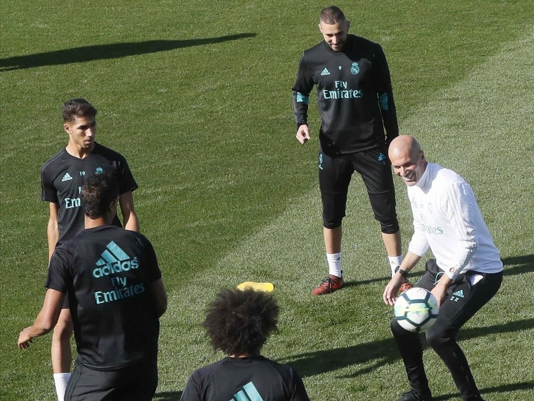 Zidane en un entrenamiento reciente en Valdebebas