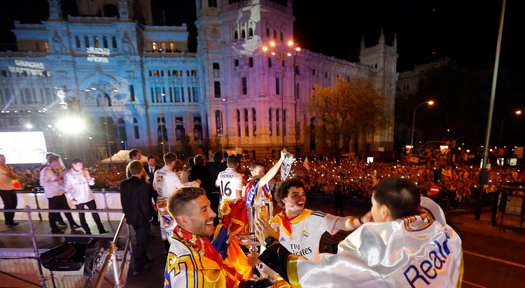 Sergio Ramos, Pepe y Morata celebran en Cibeles  