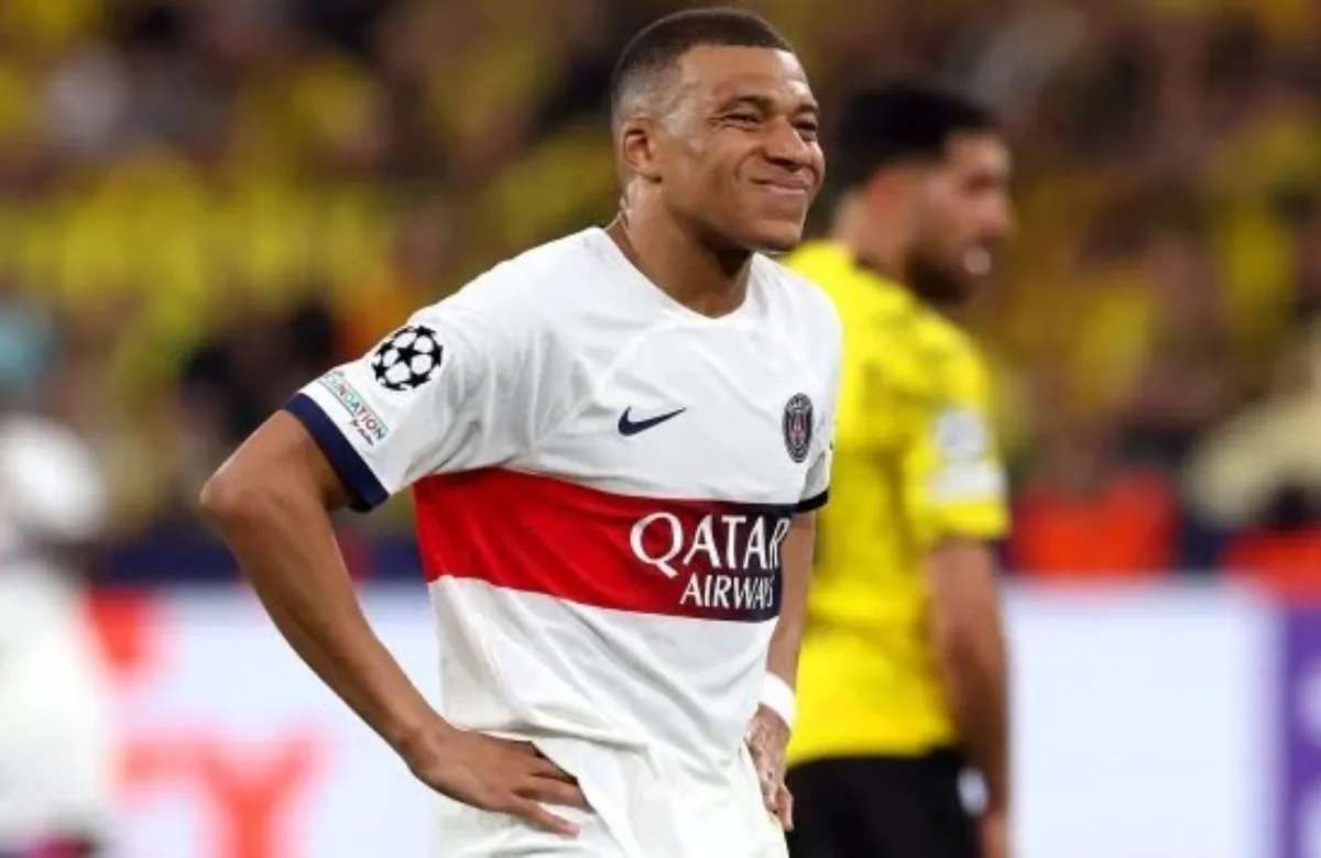 El palo evitó el gol de Mbappé y el francés amenaza al Dortmund para la vuelta