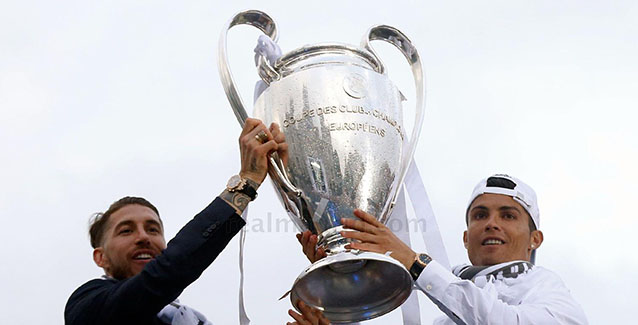 Cristiano y Sergio Ramos con la Undécima en Cibeles