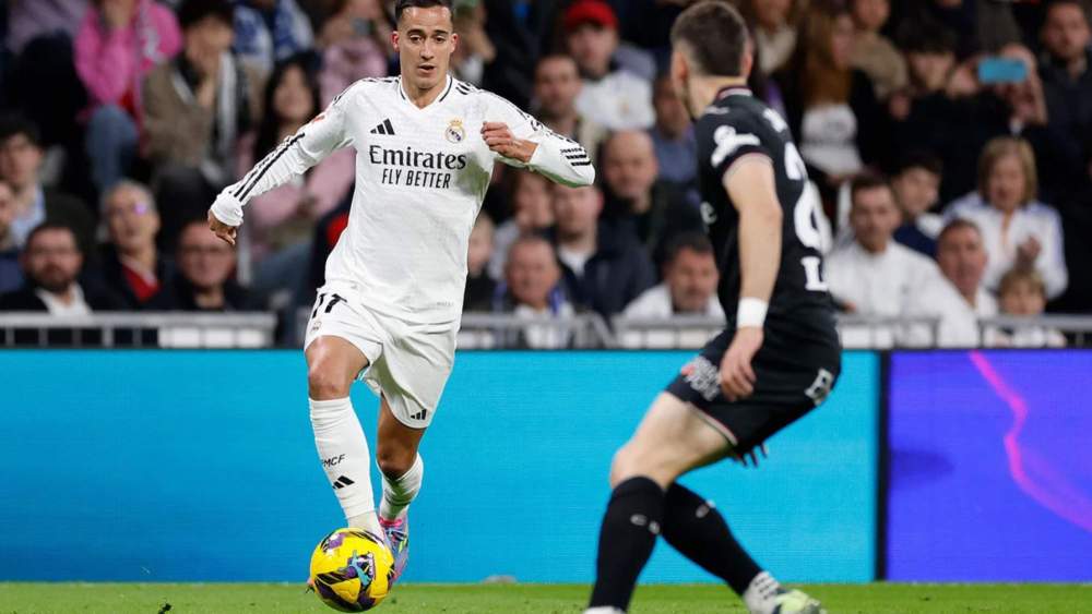 Lucas Vázquez, con el control del balón, encarando a su oponente en el partido contra el Leganés. Lucas Vázquez, con el control del balón, encarando a su oponente en el partido contra el Leganés.