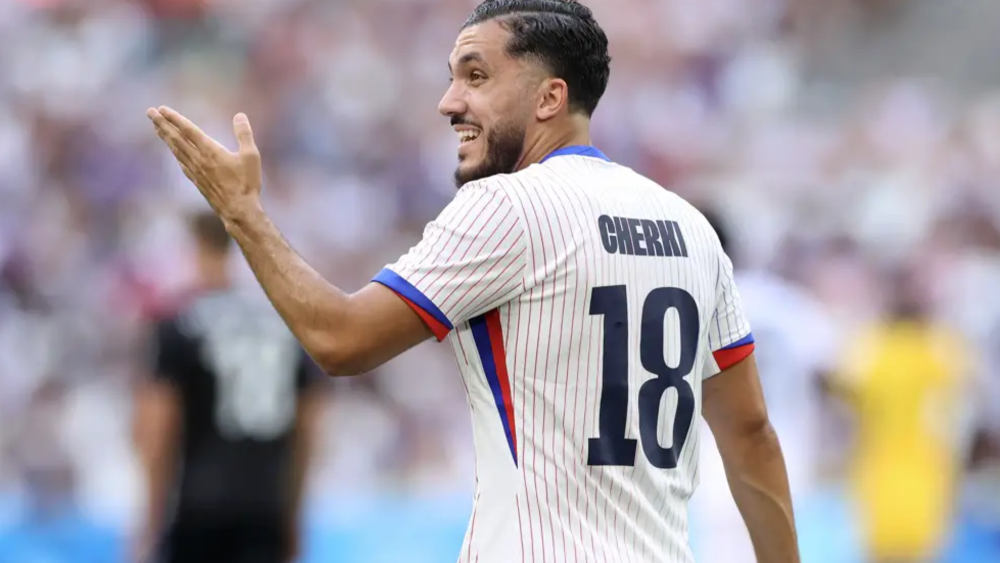 Rayan Cherki durante un partido con la selección francesa Rayan Cherki durante un partido con la selección francesa