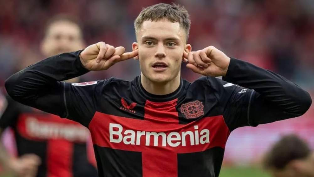 Wirtz jugando con el Leverkusen Wirtz jugando con el Leverkusen