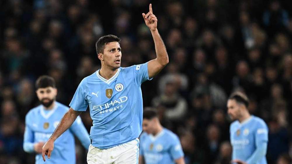 Rodri jugando con el City Rodri jugando con el City
