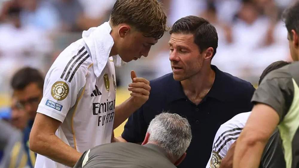 Xabi Alonso y Huijsen Xabi Alonso y Huijsen