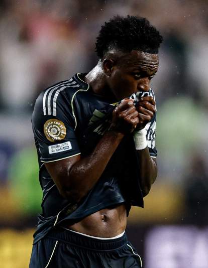vinicius escudo realmadrid vinicius escudo realmadrid