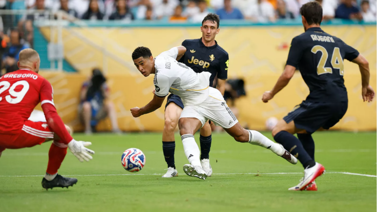 Jude Bellingham dispara a puerta durante los octavos de final del Mundial de Clubes Jude Bellingham dispara a puerta durante los octavos de final del Mundial de Clubes