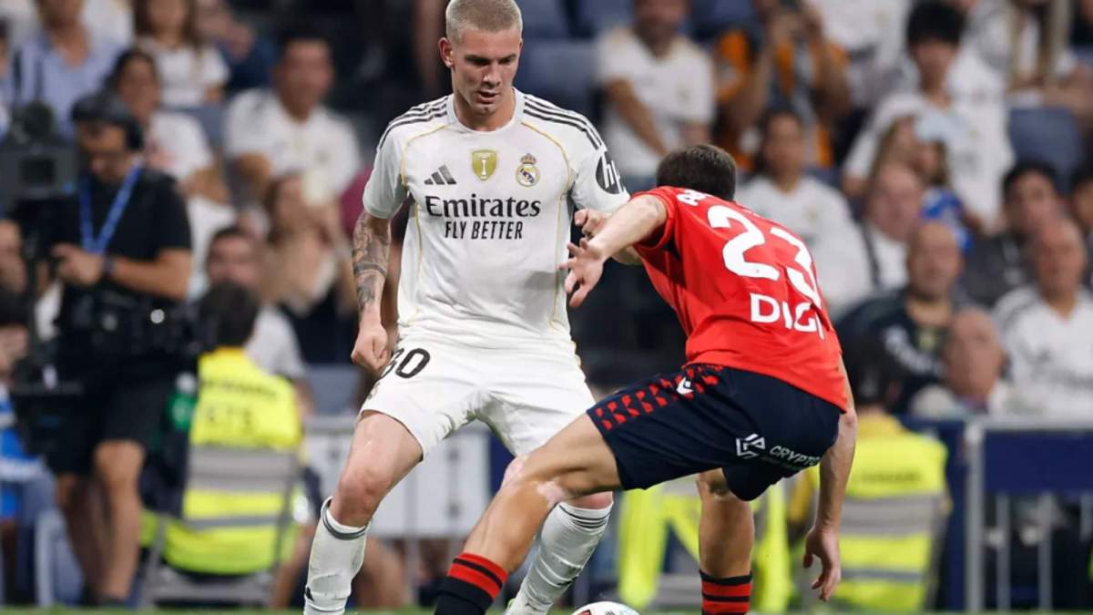 Franco Mastantuono durante el Real Madrid - CA Osasuna Franco Mastantuono durante el Real Madrid - CA Osasuna