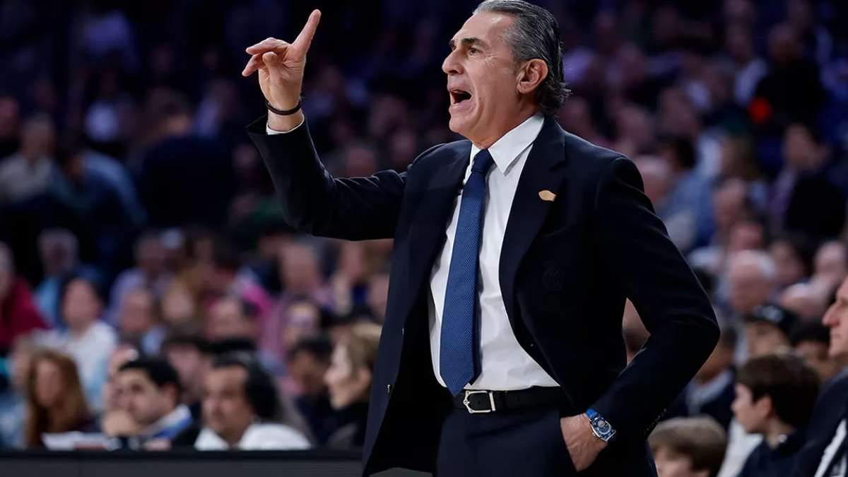 Sergio Scariolo dando instrucciones durante un partido del Real Madrid Sergio Scariolo dando instrucciones durante un partido del Real Madrid