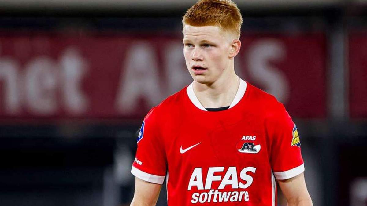 Kees Smit jugando un partido con el AZ Alkmaar. Kees Smit jugando un partido con el AZ Alkmaar.