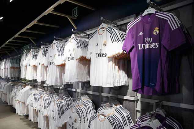 El Real Madrid abrirá una tienda oficial en Las Rozas | Defensa