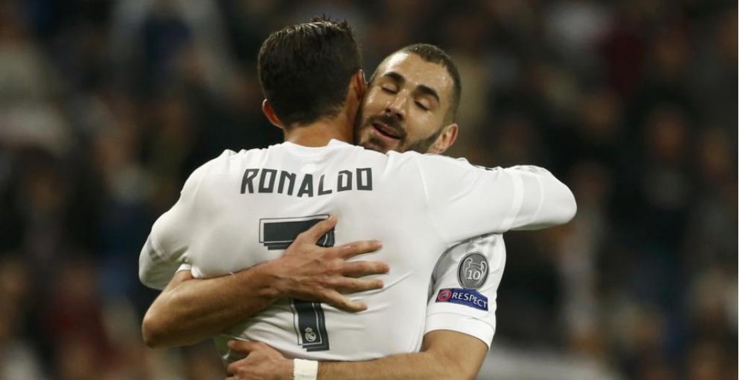 El abrazo de Cristiano Ronaldo y Karim Benzema