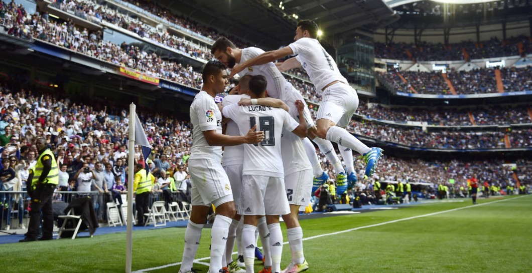 El Real Madrid celebra uno de sus goles en el Bernabéu