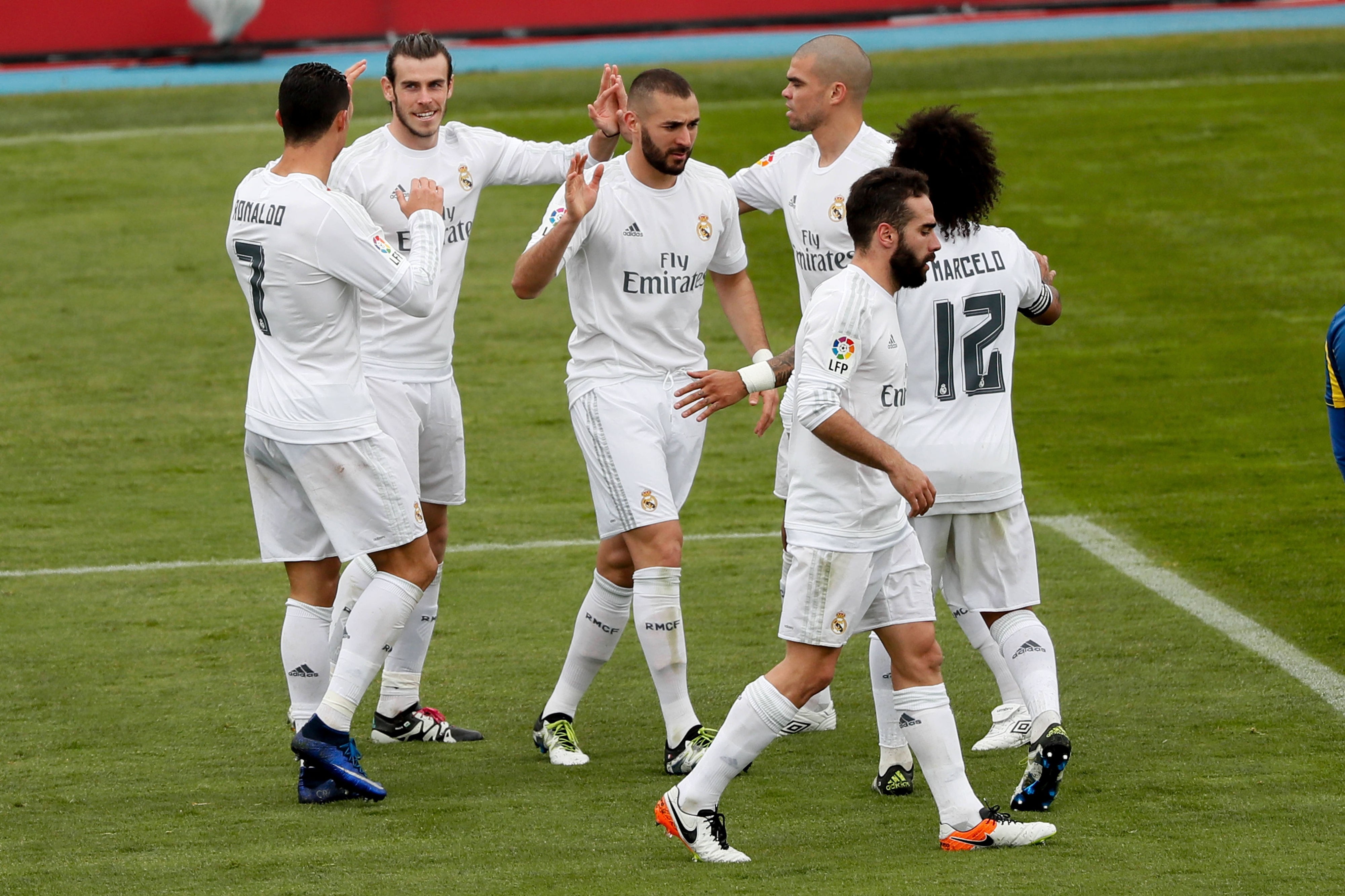 Los jugadores del Madrid celebran un gol ante el Getafe
