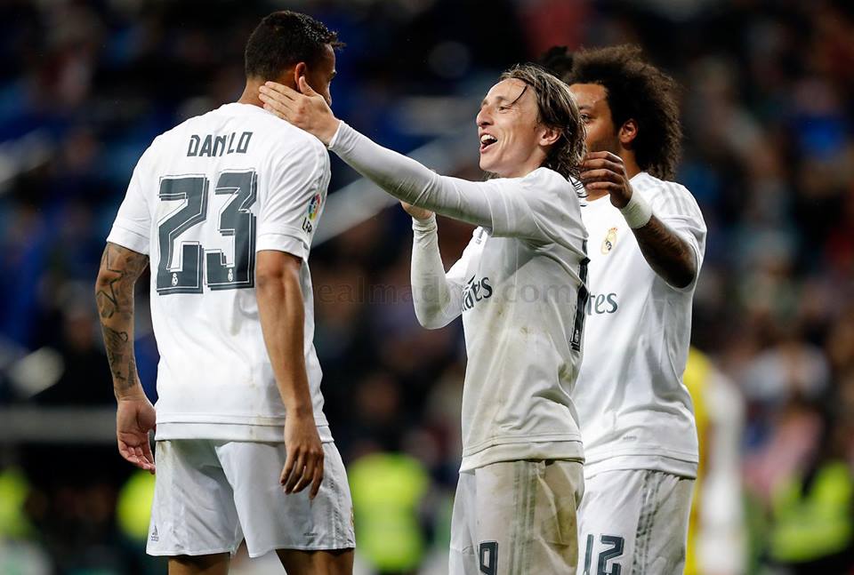 Modric y Marcelo felicitan a Danilo