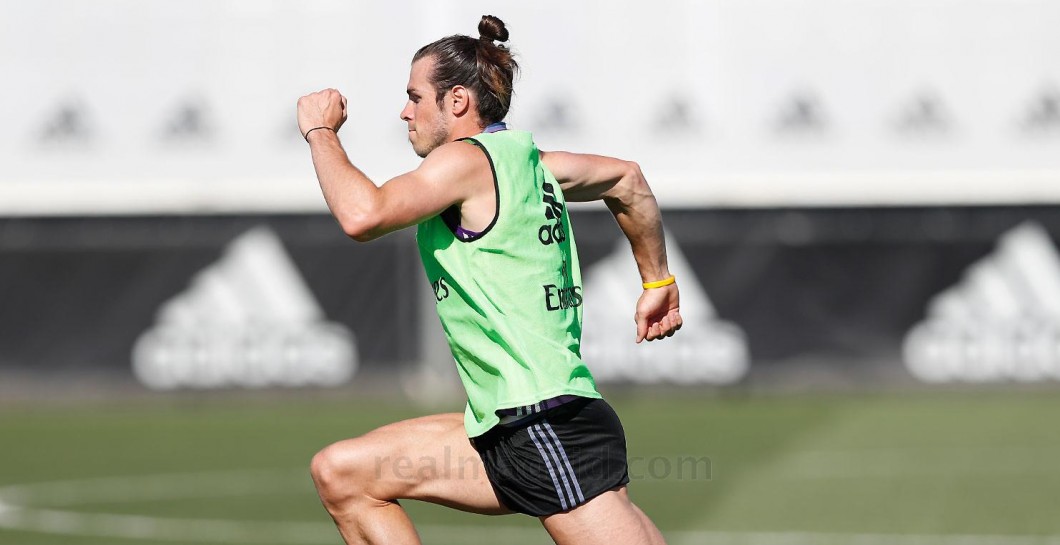 Bale en un entrenamiento con el Madrid