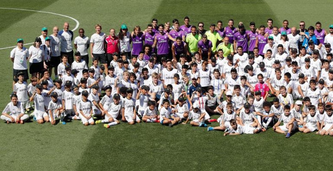 La visita de los niños del Campus al Real Madrid