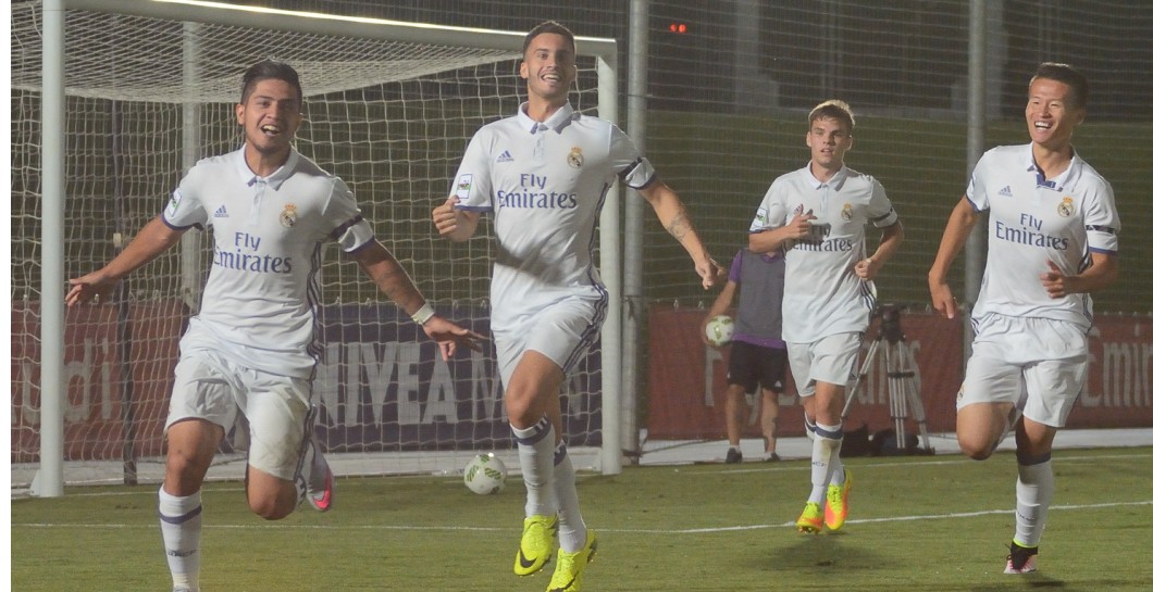 Díaz celebra un gol a la Real Sociedad B