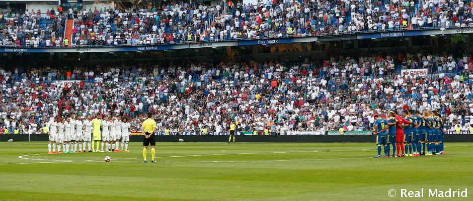 Minuto de silencio en el Bernabéu