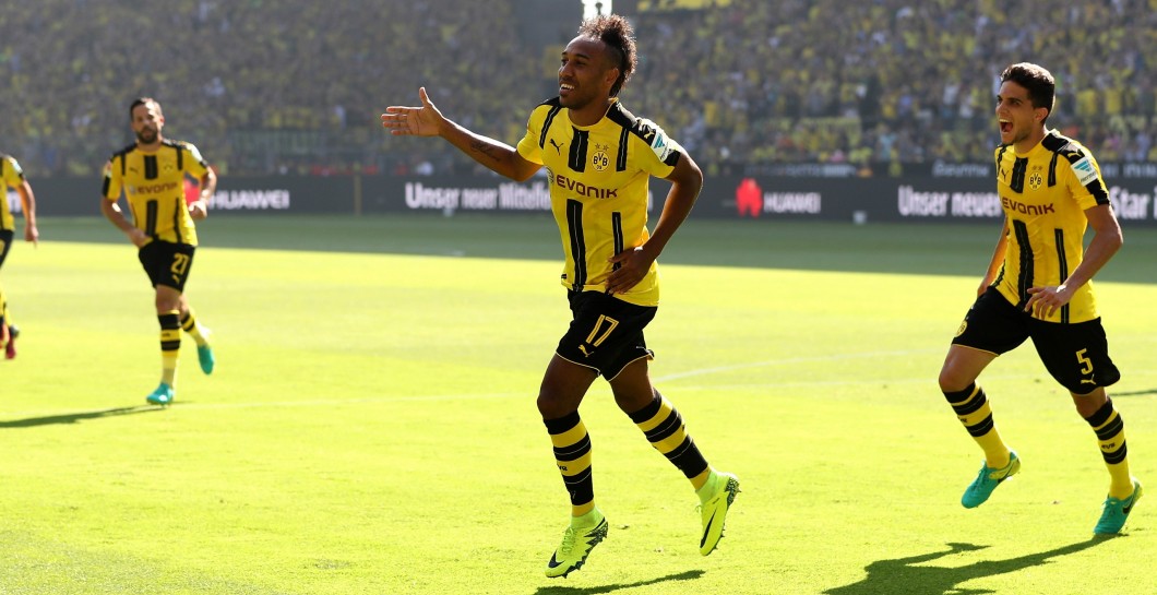 Aubameyang celebra un gol con el Dortmund