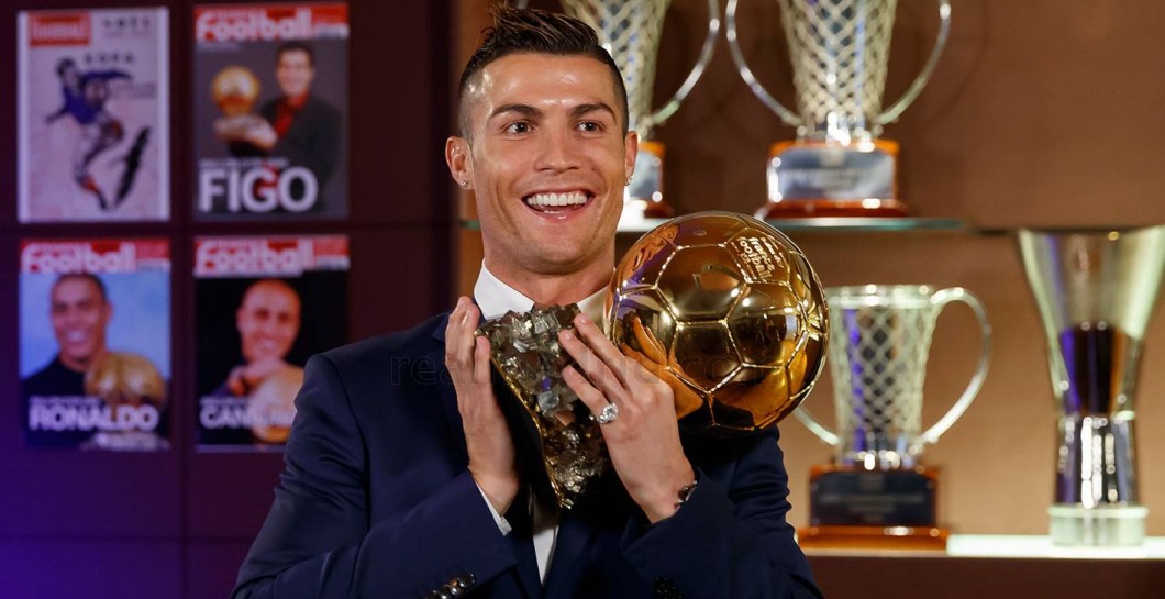 Cristiano Ronaldo con el Balón de Oro