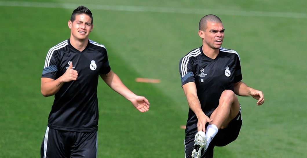Pepe y James en un entrenamiento