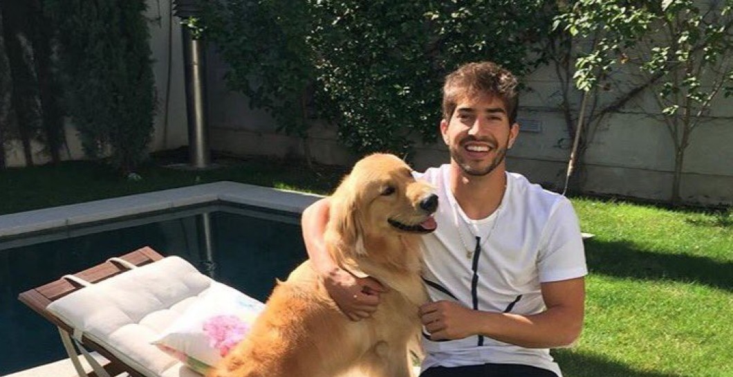 Lucas Silva en Madrid junto a su perro