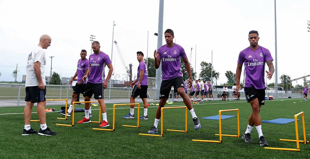 Jugadores del Real Madrid durante un entrenamiento