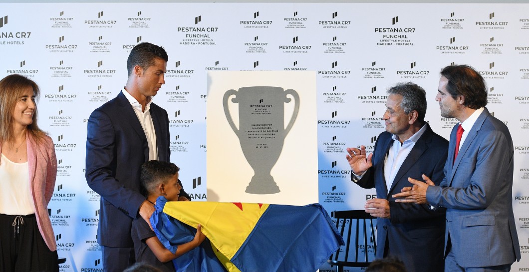 Cristiano Ronaldo, inauguración, hotel